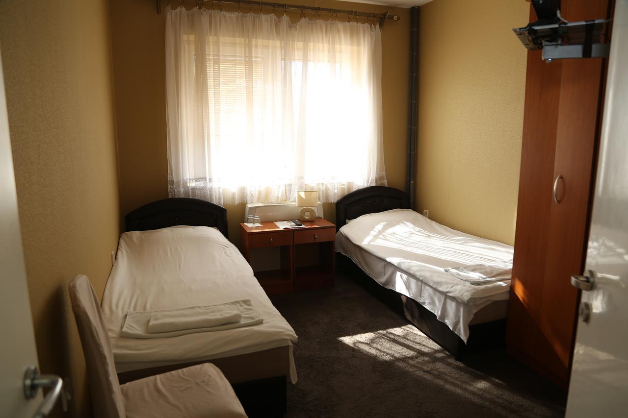 B&B Vila Bela Ruza Sremska Mitrovica Exterior photo